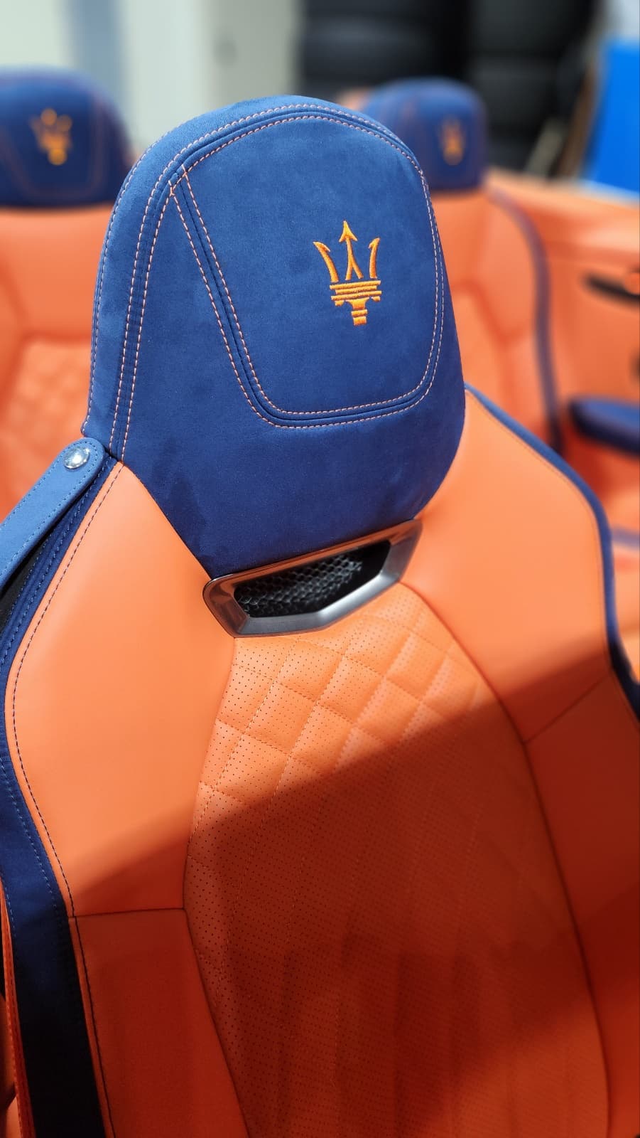 스웨이드/알칸타라 포인트 추가 샘플 1